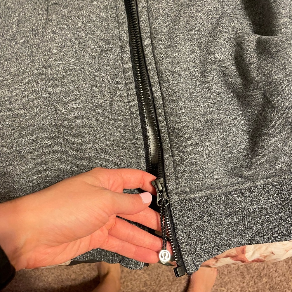 Lululemon full zip scuba hoodie sweatshirt - Picture 13 of 13